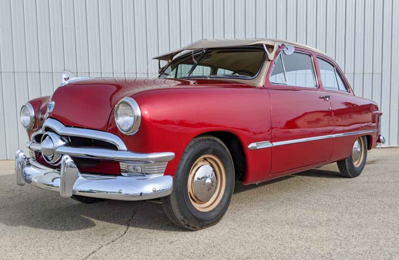 Ford custom tudor 1950